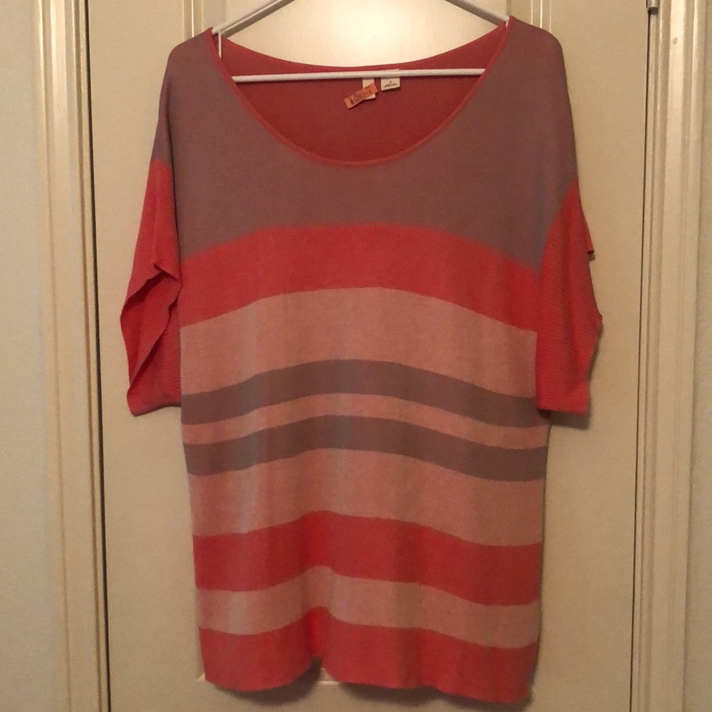 Anthro-Moth Lightweight sweater top